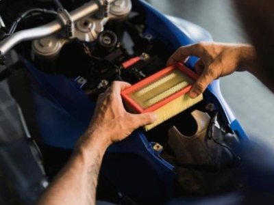 ¿Cómo cambiar el filtro de aire de una moto BMW? | Guía de motocicletas BMW